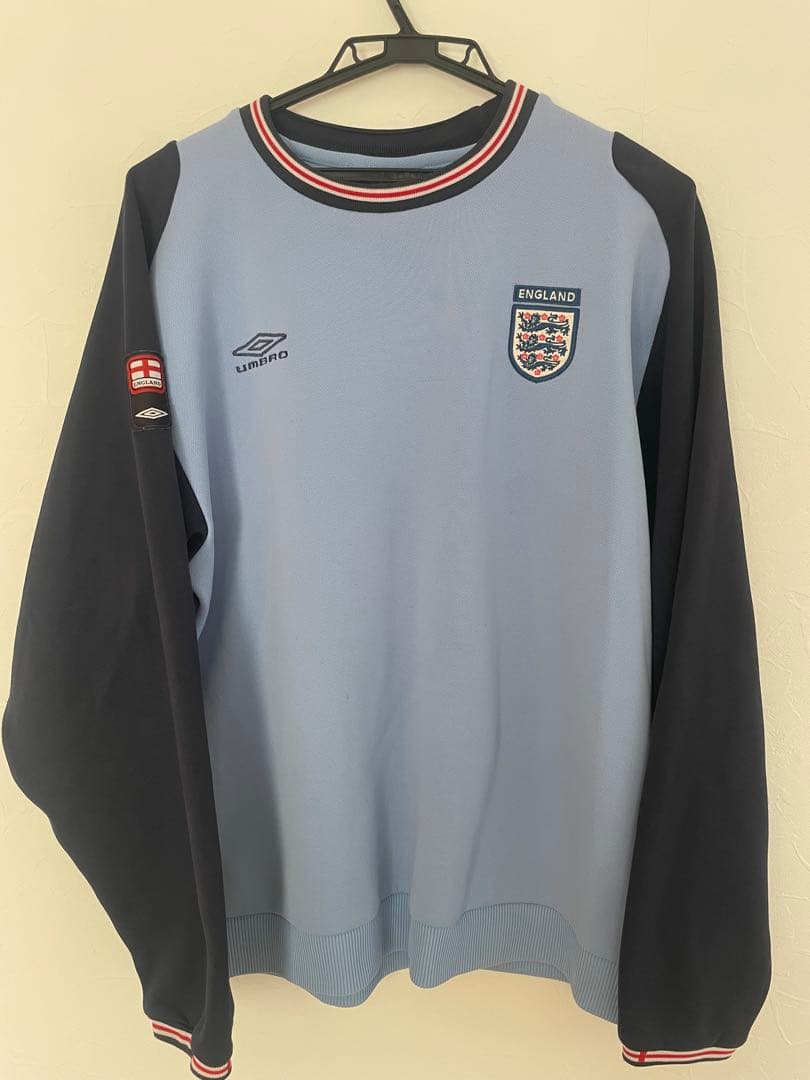 モデル着　Umbro イングランド代表　トレーニングウェア