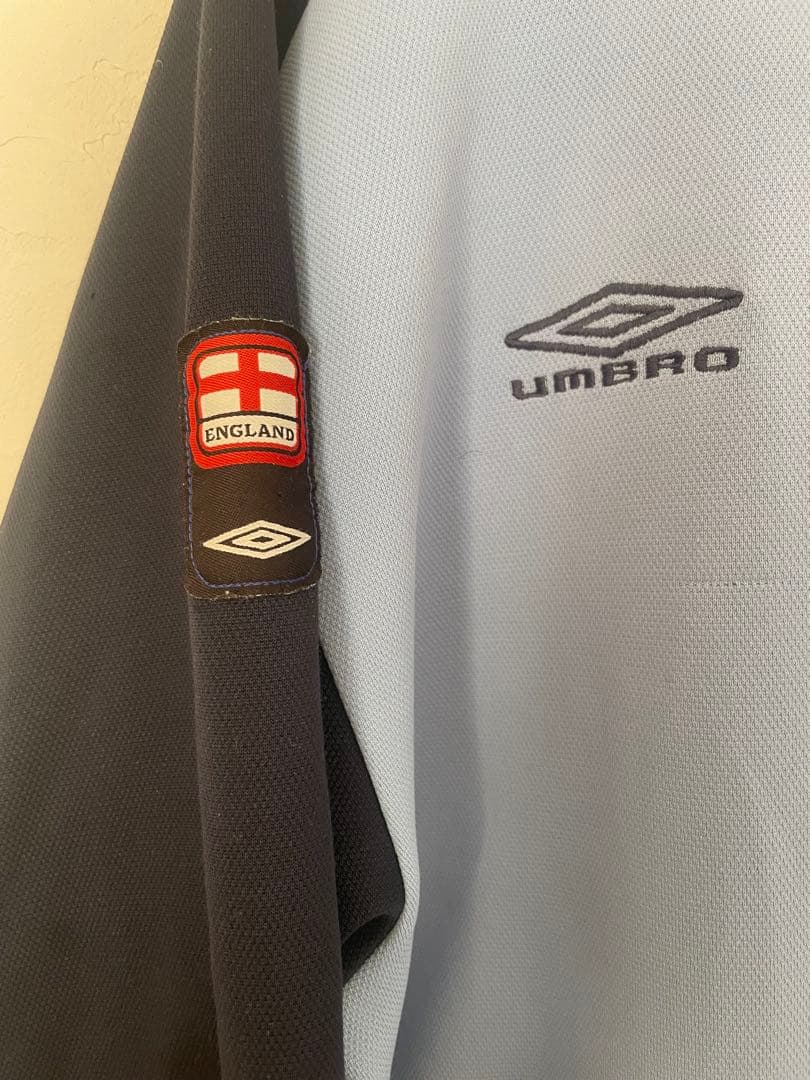 モデル着　Umbro イングランド代表　トレーニングウェア