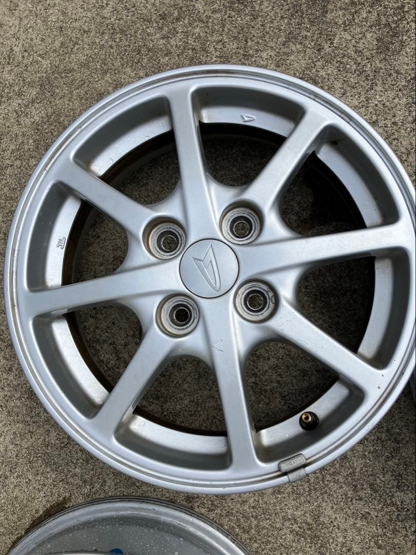 ダイハツ・純正ホイール14×41/2J インセット45