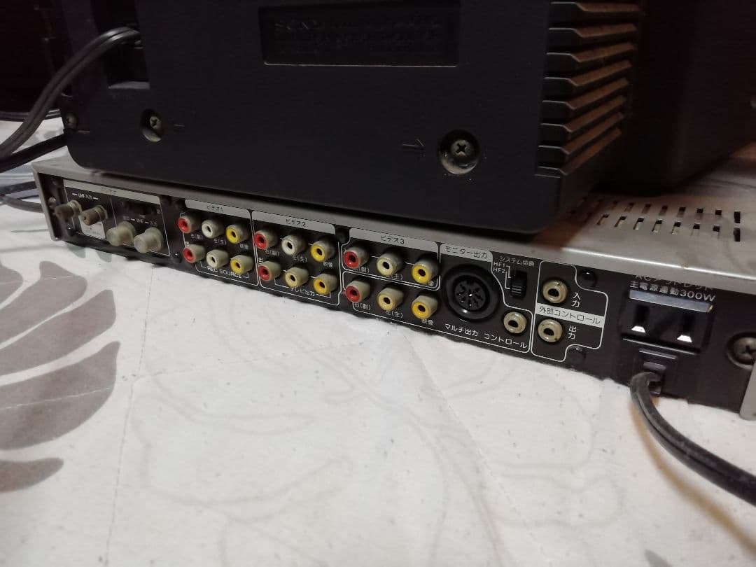 SONY トリニトロンカラーモニター KX-16HF2