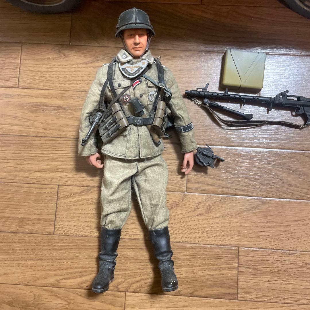 ドラゴン１/６シュビムワーゲン G.Iジョー １体付完成品ジャンク品