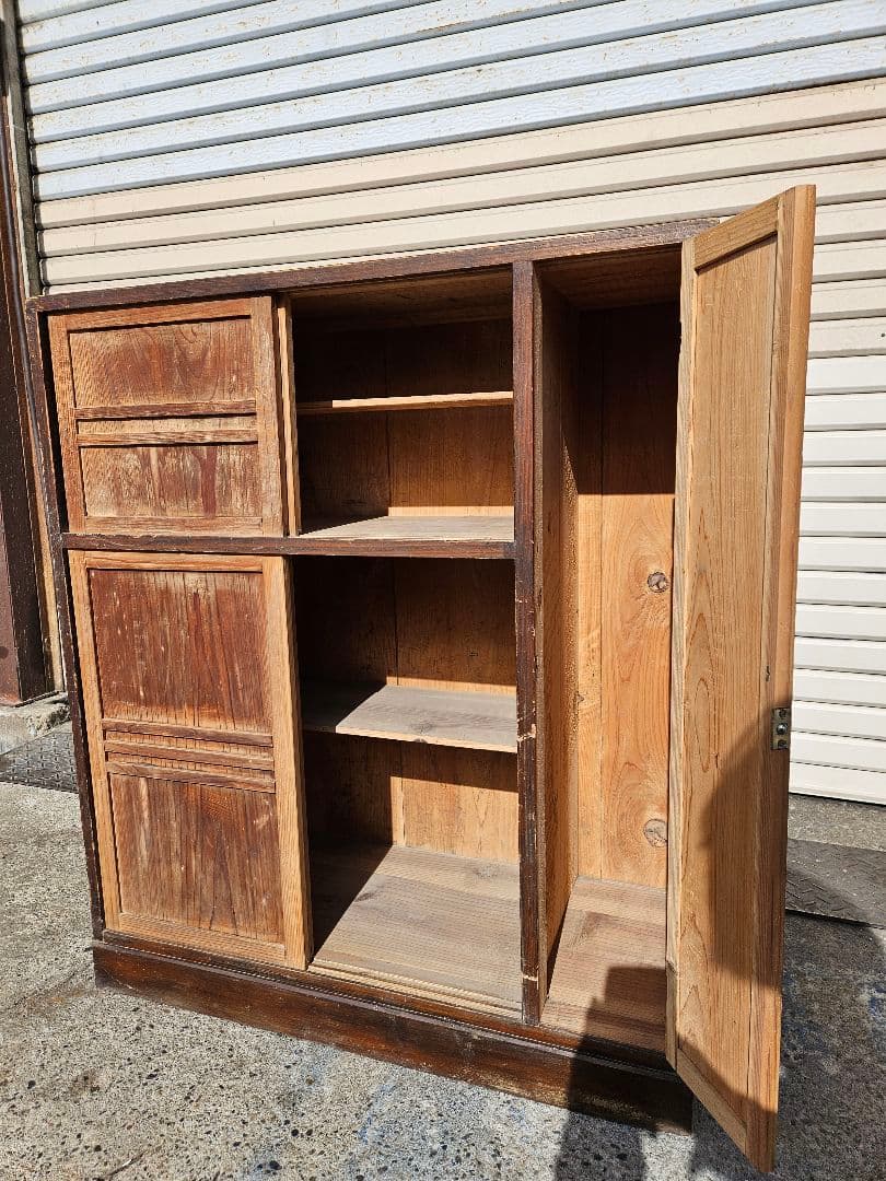 ジャパンアンティーク 木製の下駄箱 収納棚 和家具 キャビネット 古家具 レトロ