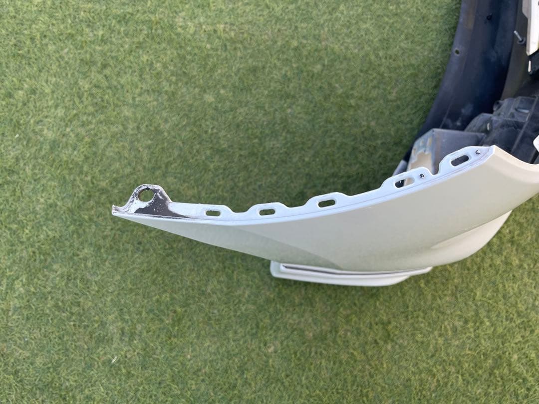 abcjanne1 　E52エルグランドフロントバンパー