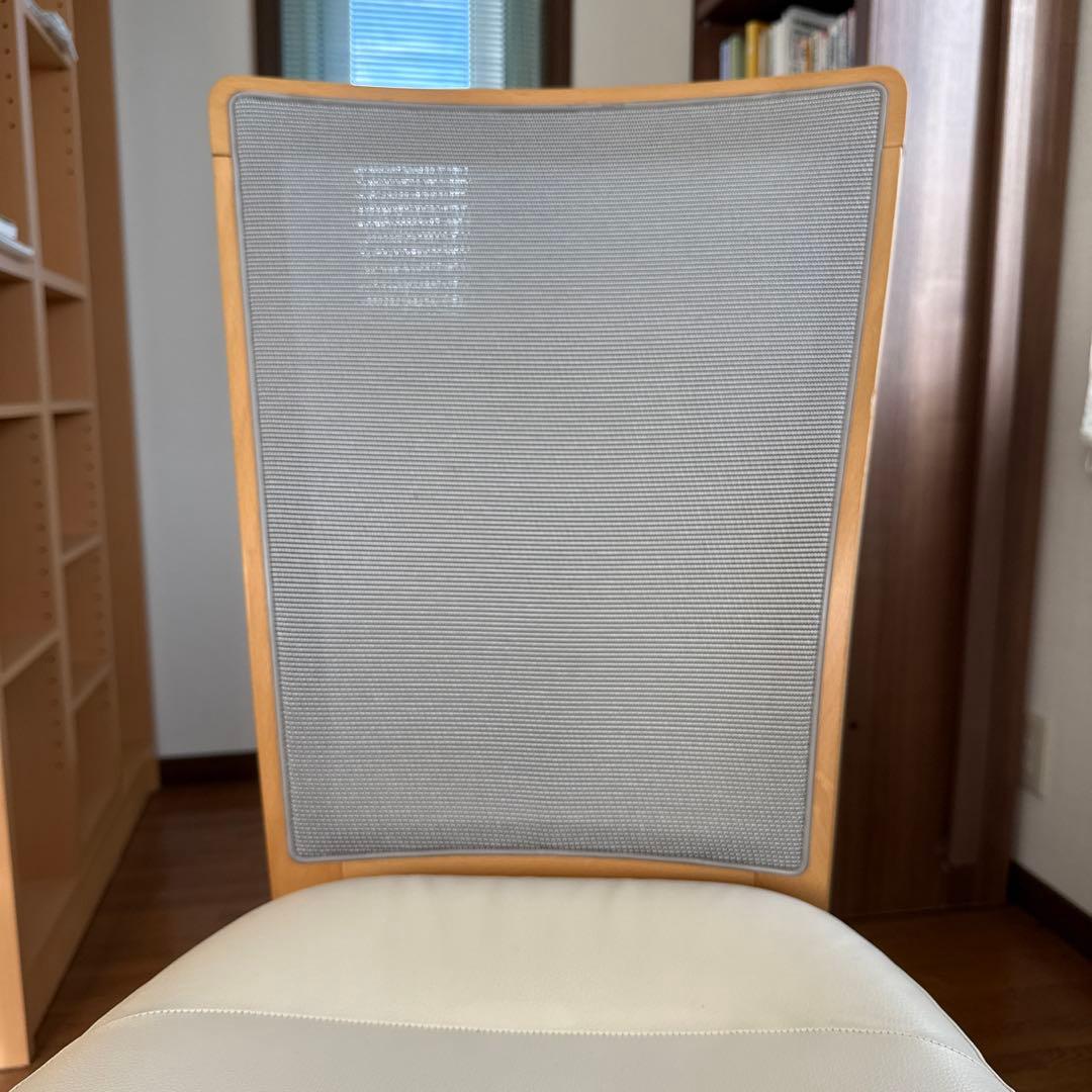 カリモク　デスクチェア　白（アイボリー）　XT4100HS