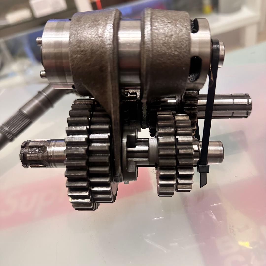 モンキー　12V 純正　4速　キックスピンドル