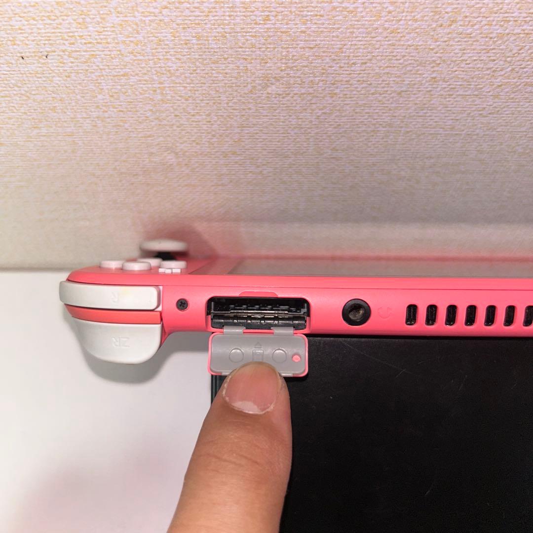 Nintendo Switch LITE コーラル　スイッチ　ライト