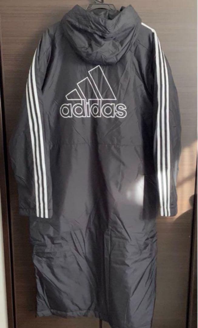 adidas ベンチコート