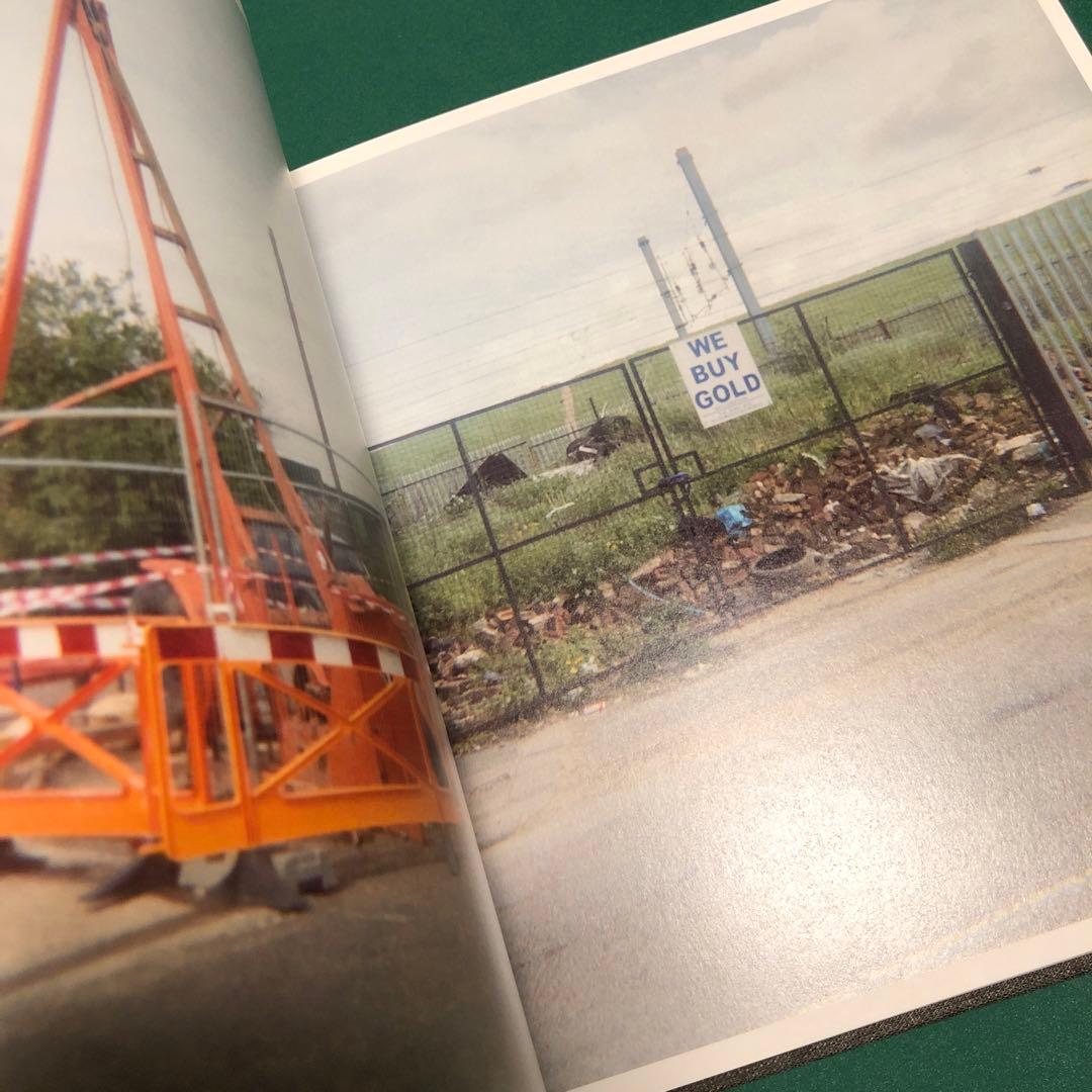 アート・デザイン・音楽 Stephen Gill / ARCHAEOLOGY IN REVERSE