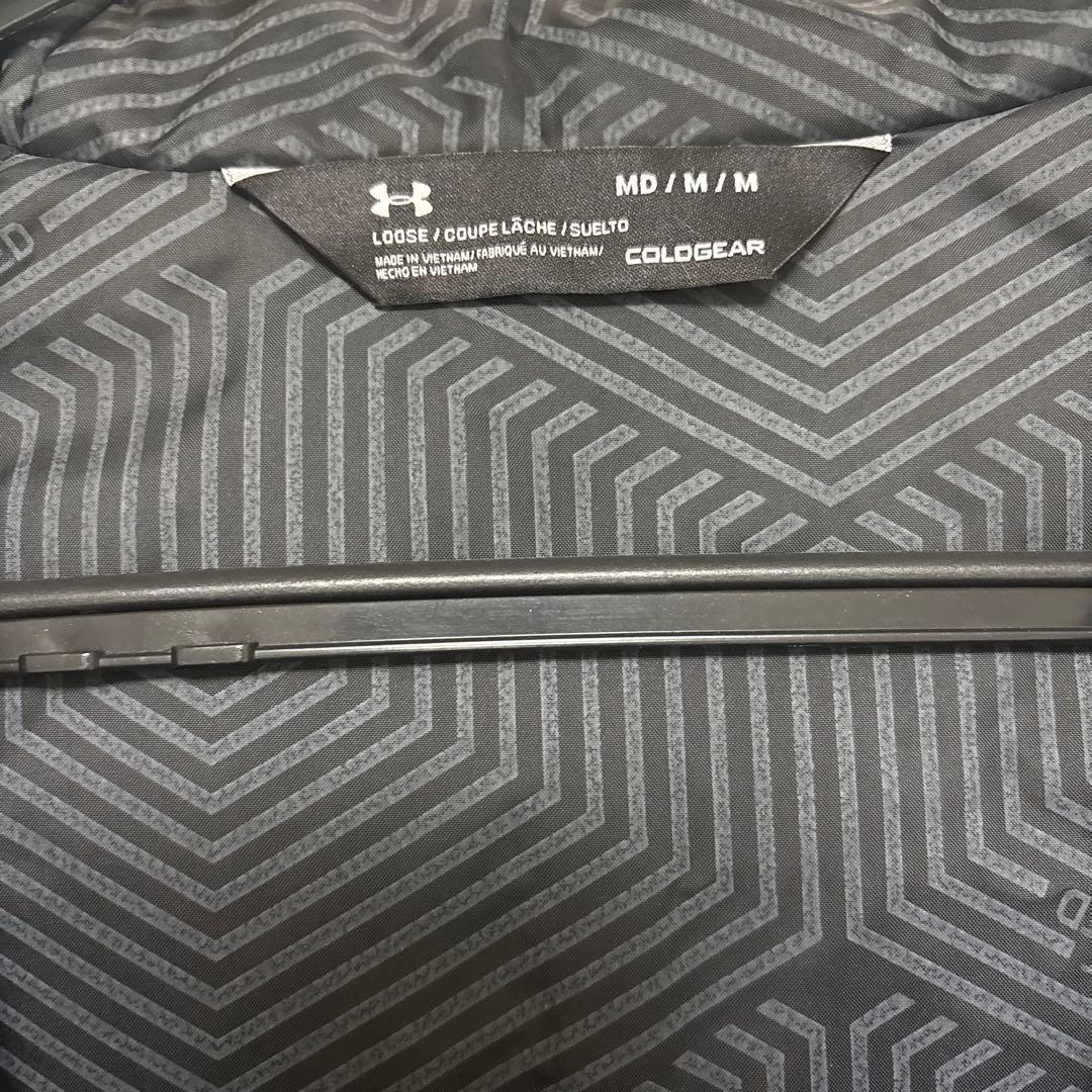 Under Armour ベンチコート レディースM サイズ ブラック