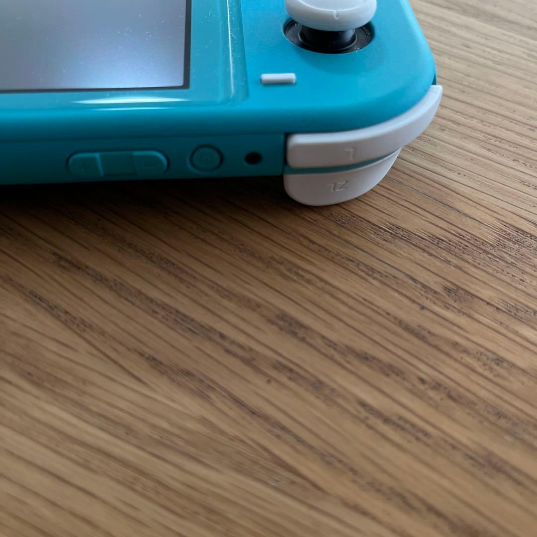 Nintendo Switch Lite ターコイズ　どうぶつの森デザイン