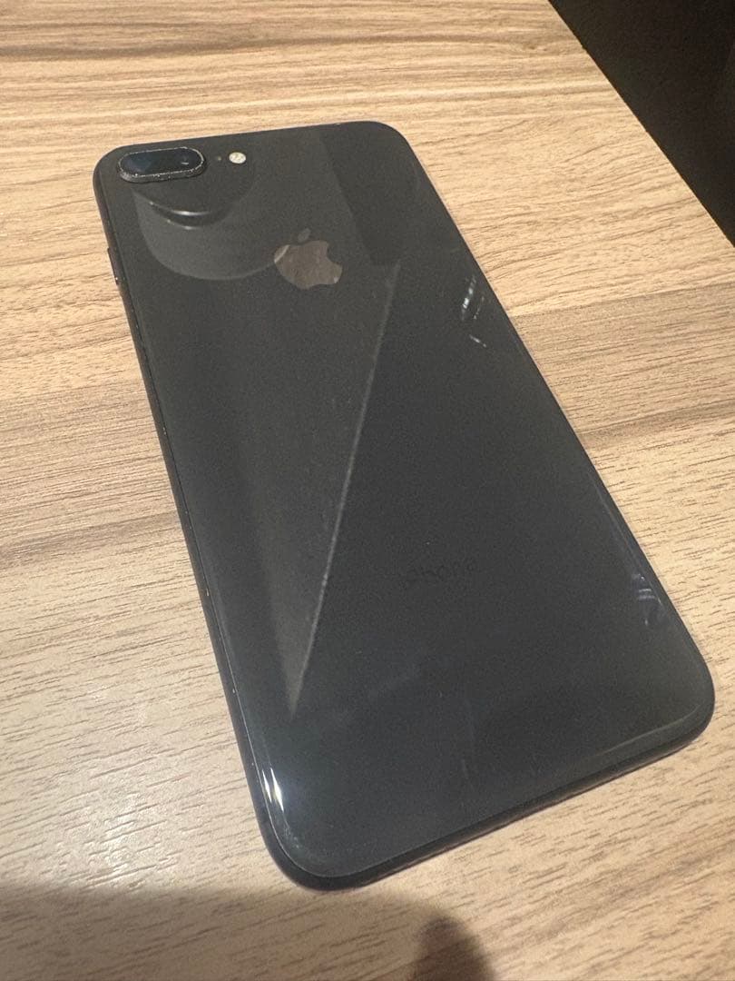 スマートフォン本体 iPhone8Plus