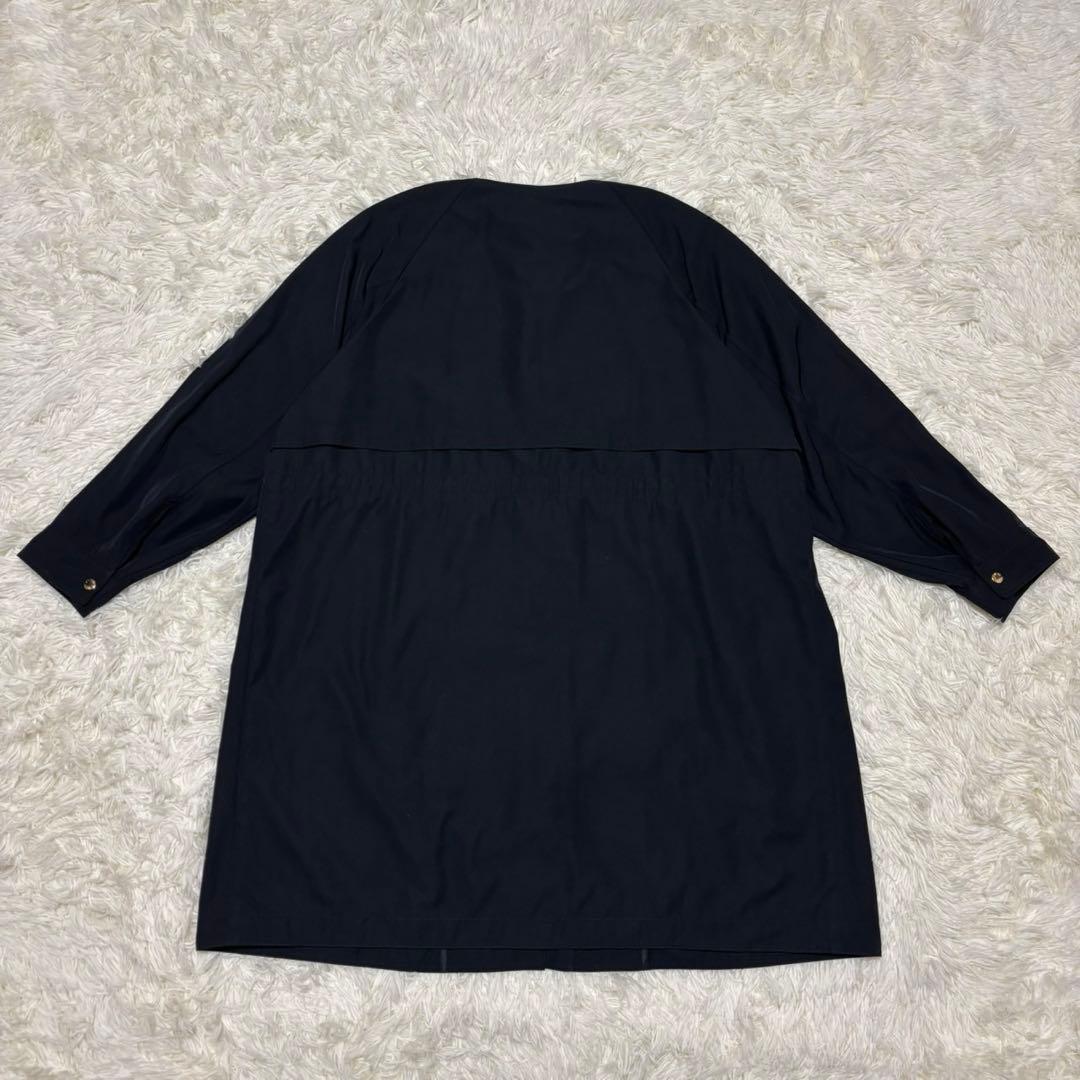 新品タグ付【23区】ライトツイルノーカラーコート　金ボタン　黒　大きいサイズ