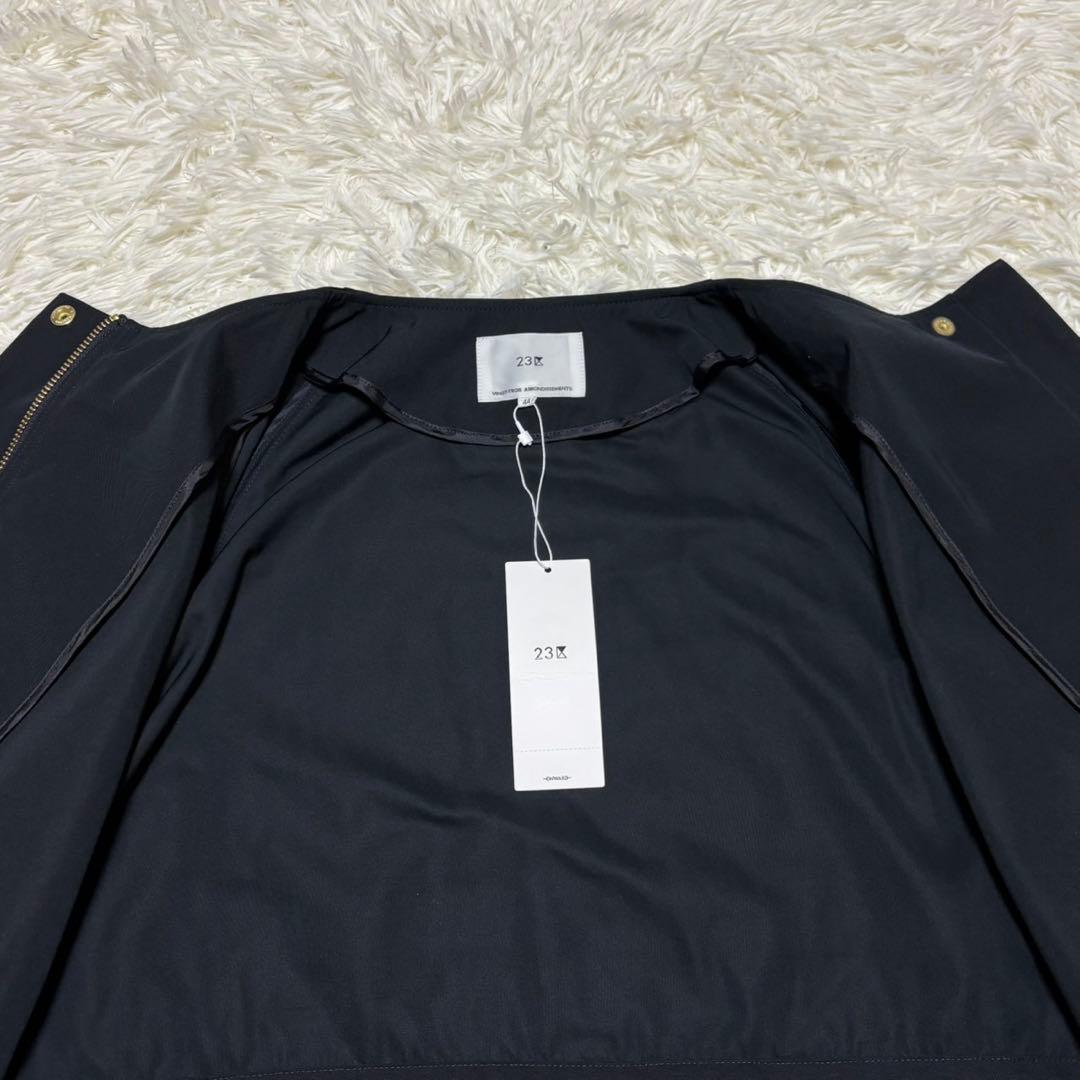 新品タグ付【23区】ライトツイルノーカラーコート　金ボタン　黒　大きいサイズ