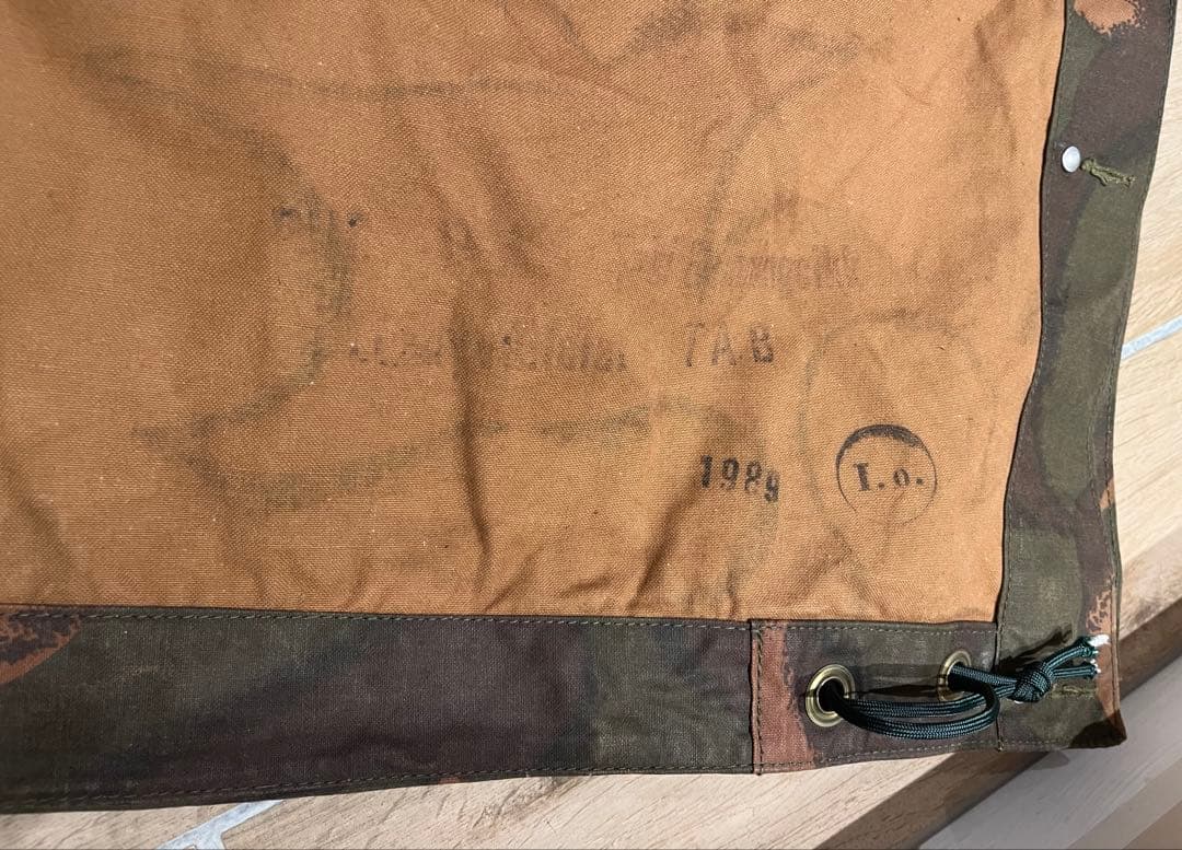 「肉」 ハンガリー軍　パリパリ 軍幕　ポンチョテント1 枚