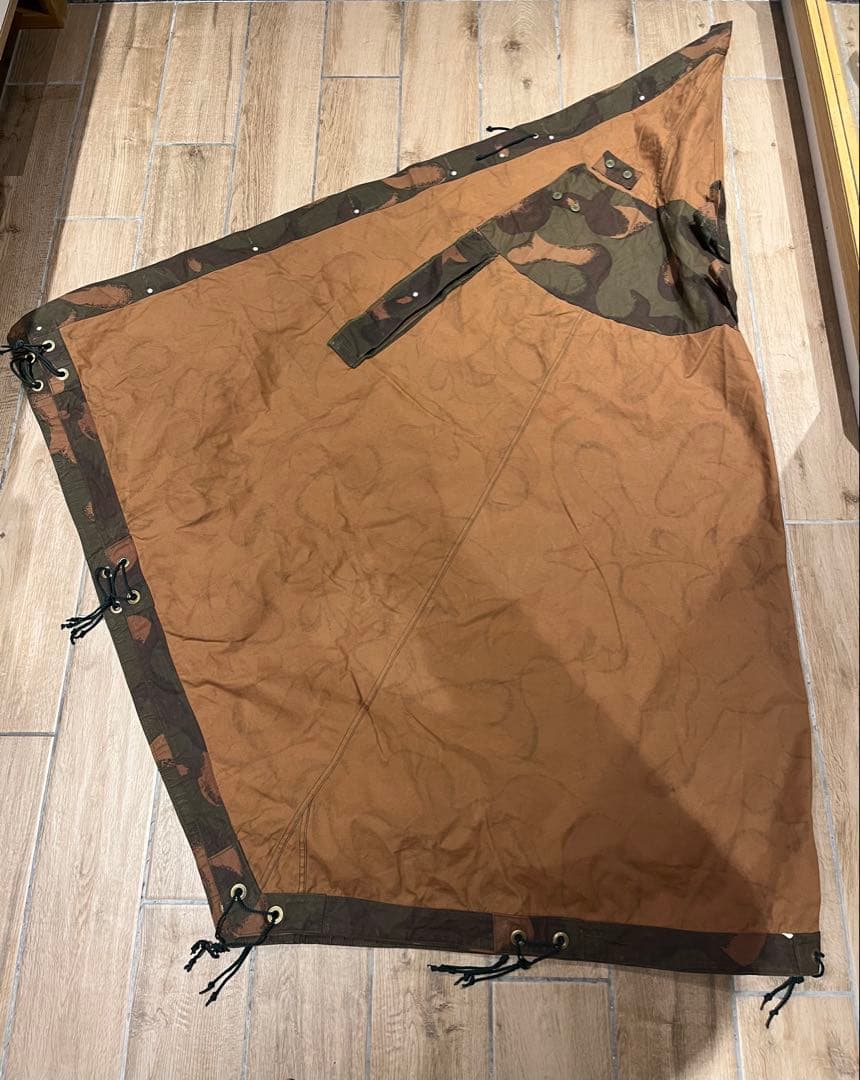 「肉」 ハンガリー軍　パリパリ 軍幕　ポンチョテント1 枚