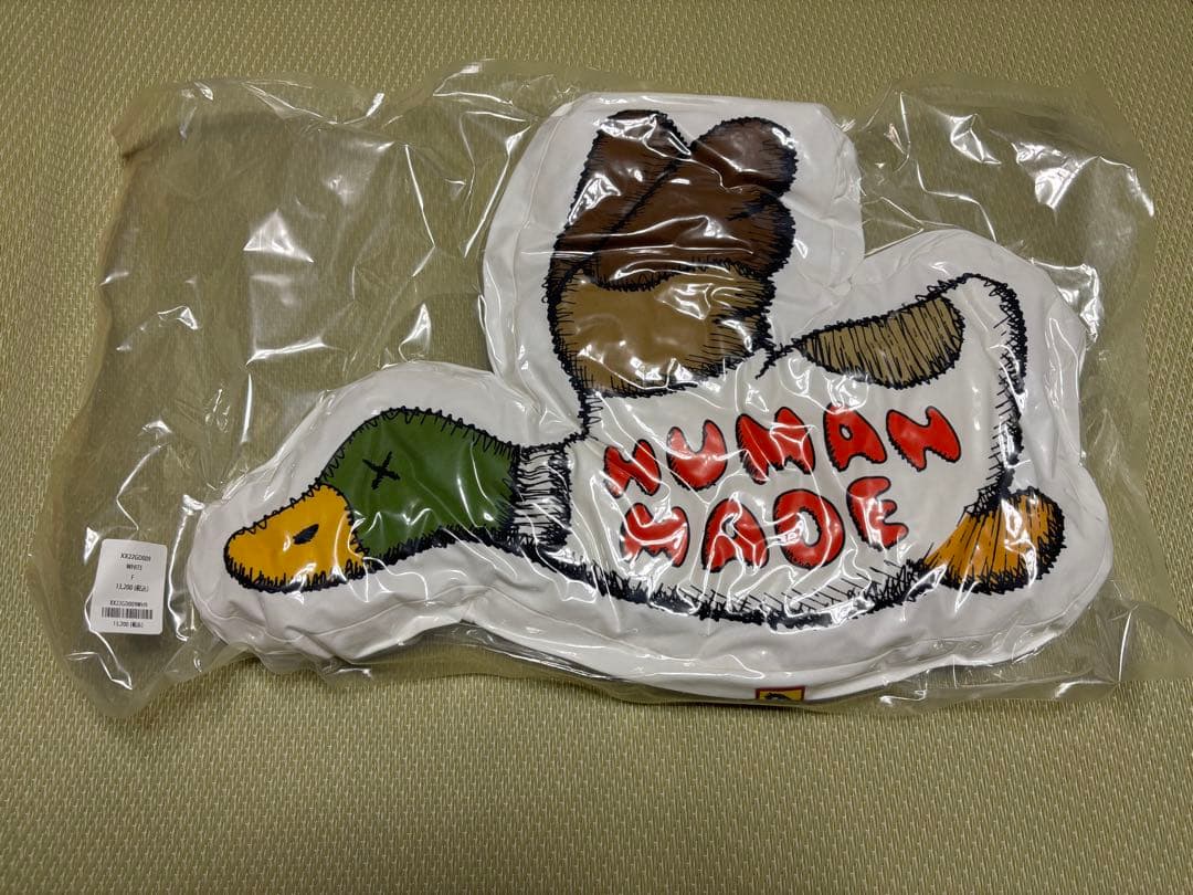 HUMAN MADE KAWS クッション 2個セット