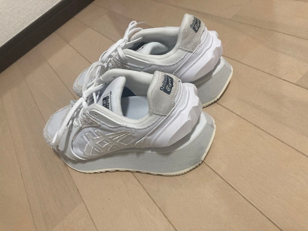 Onitsuka Tiger ホワイトスニーカー