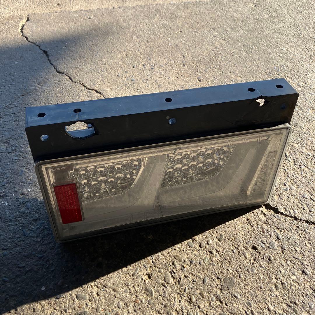 小糸シーケンシャル2連テールライト クリア2個セットジャンク