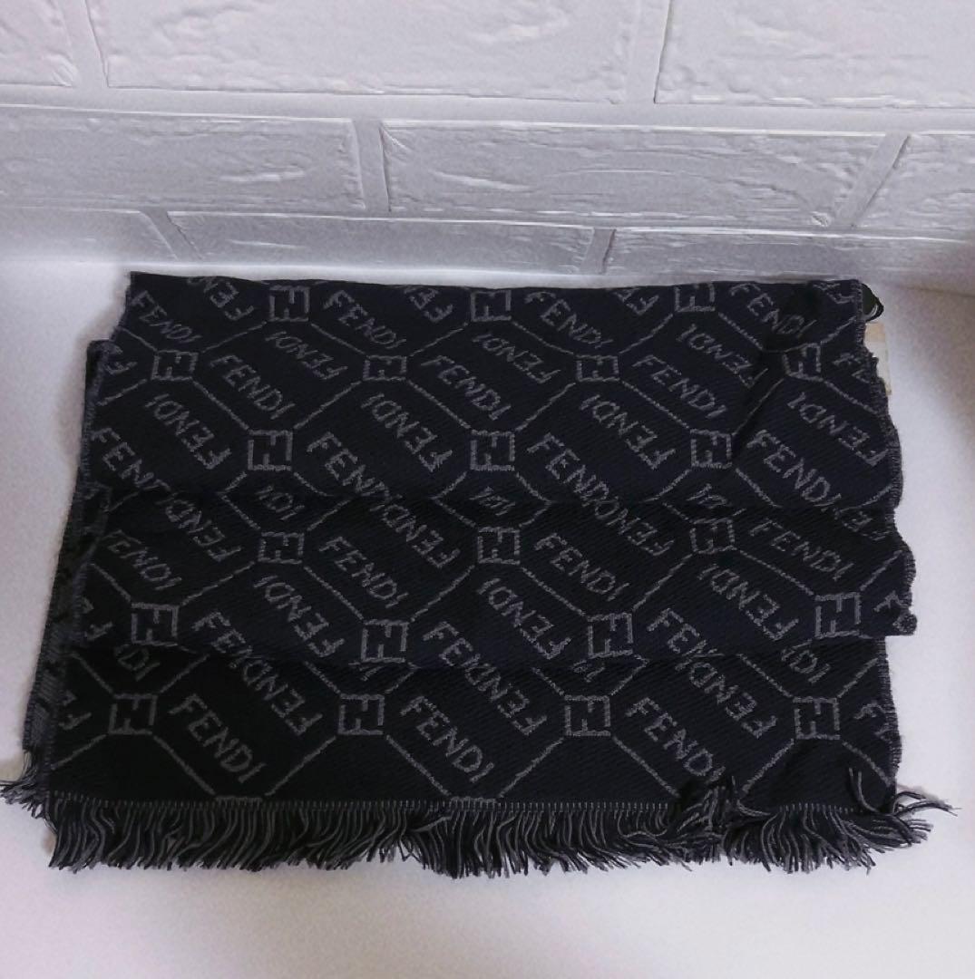 フェンディ　FENDI マフラー　グレー×ブラック 未使用品　タグ付き