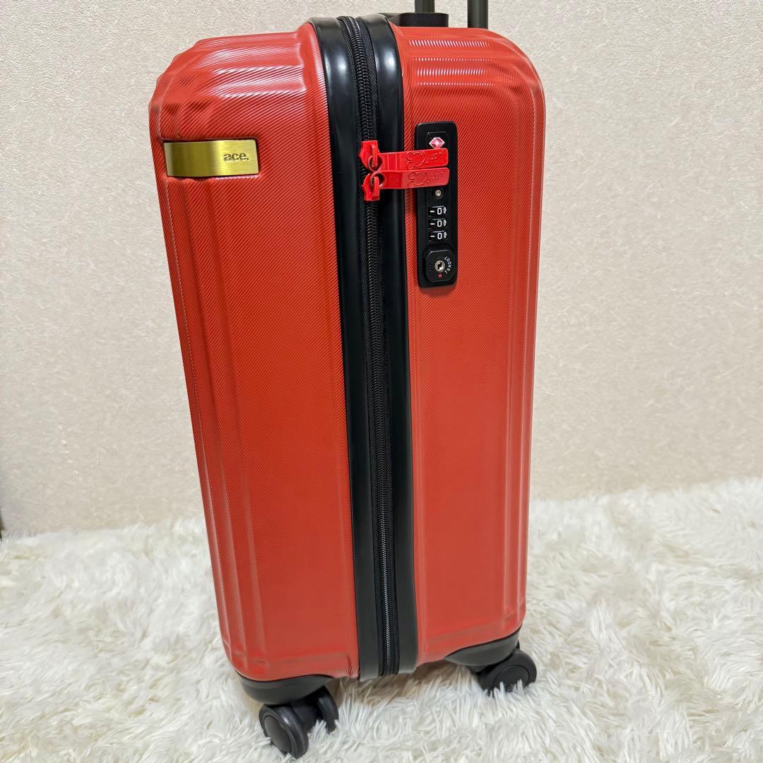 ace. Disney ミッキー スーツケース 32リットル 機内持込サイズ