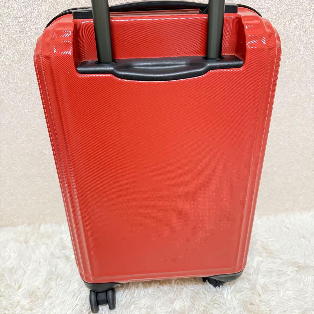 ace. Disney ミッキー スーツケース 32リットル 機内持込サイズ