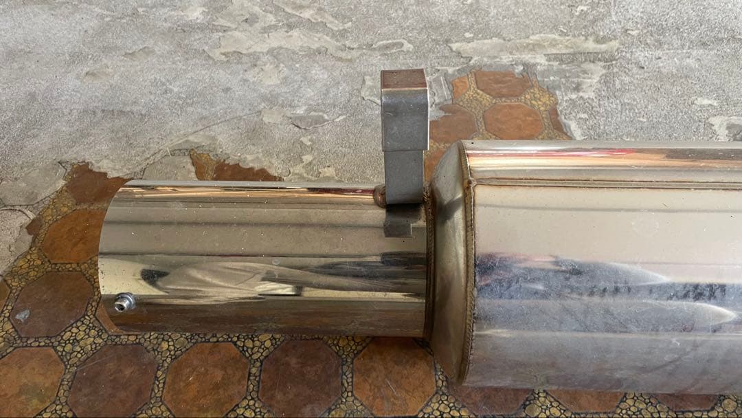 20ソアラ マフラー　引き取り限定