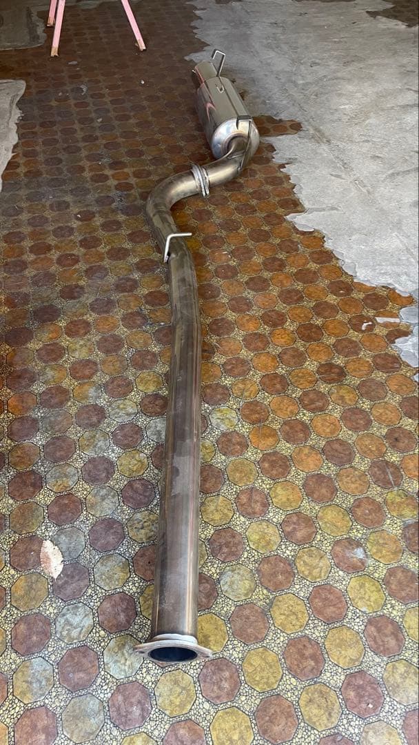 20ソアラ マフラー　引き取り限定