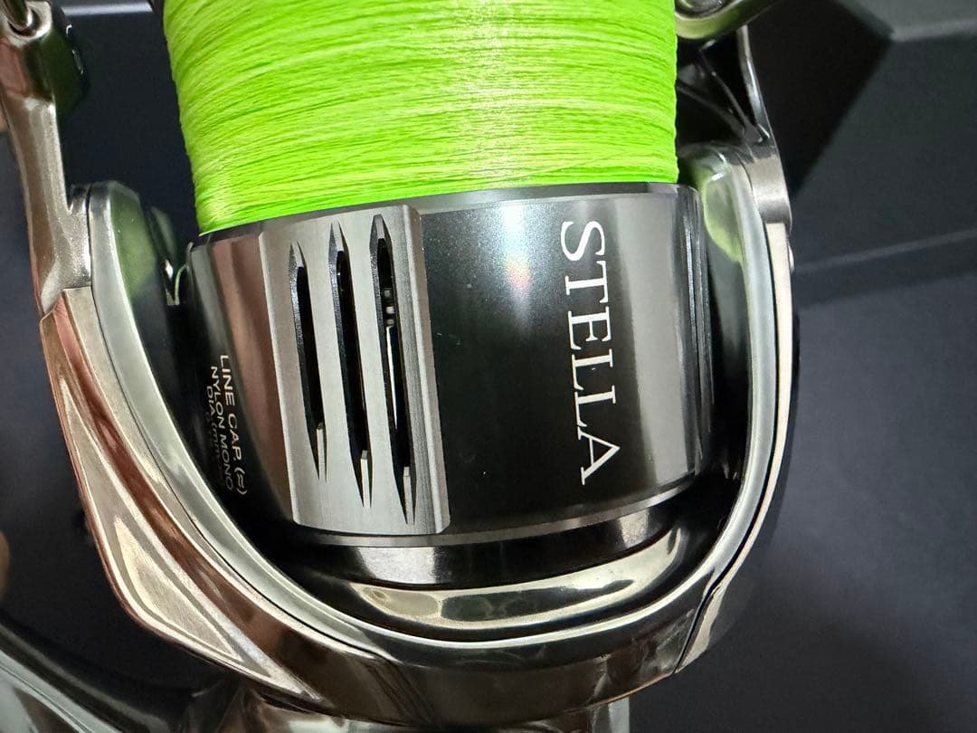 シマノ 22ステラ　2500s リール