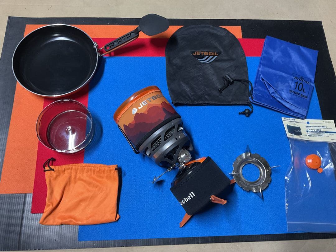 JETBOILミニモ動作良好美品+mont-bell新品サミレットスキレット他