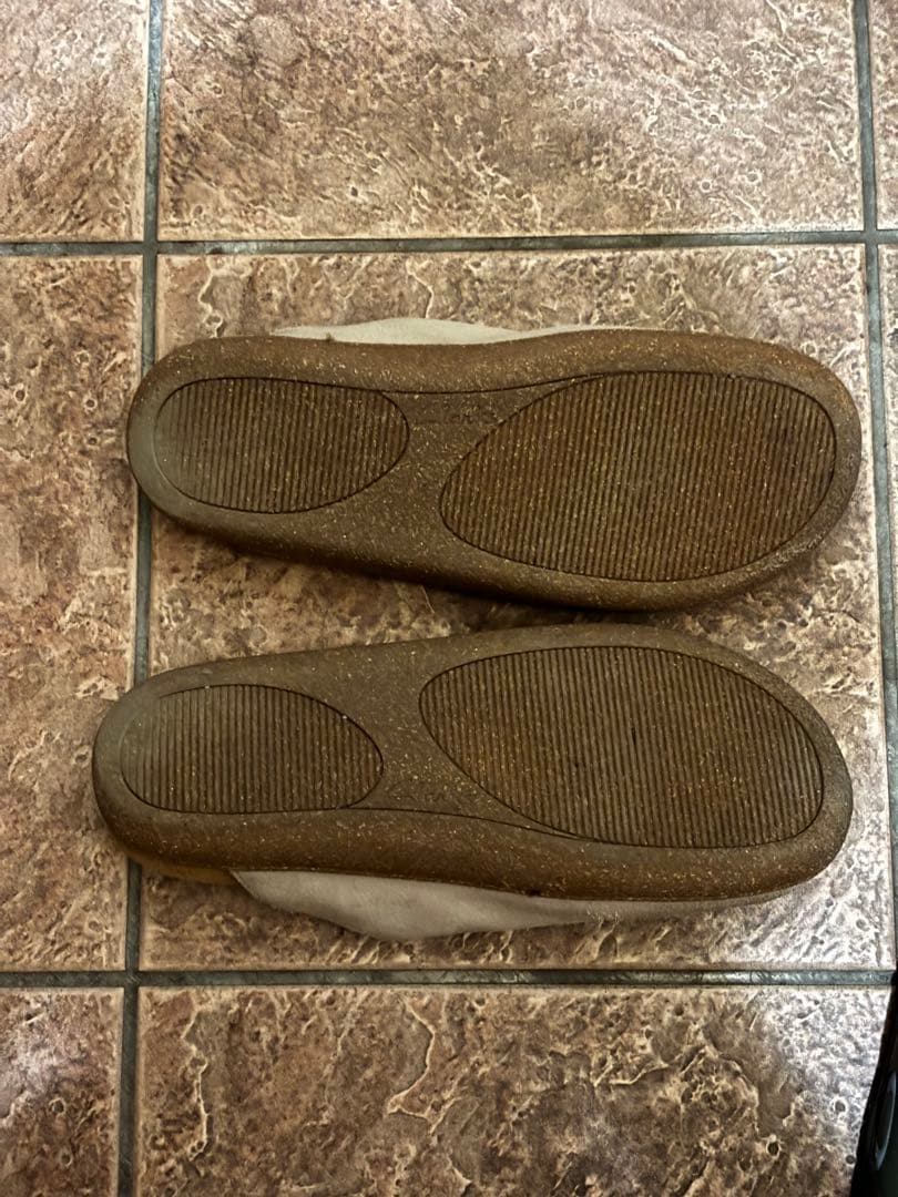 Clarks pilton easeサンダル レザーサンダル ワラビー