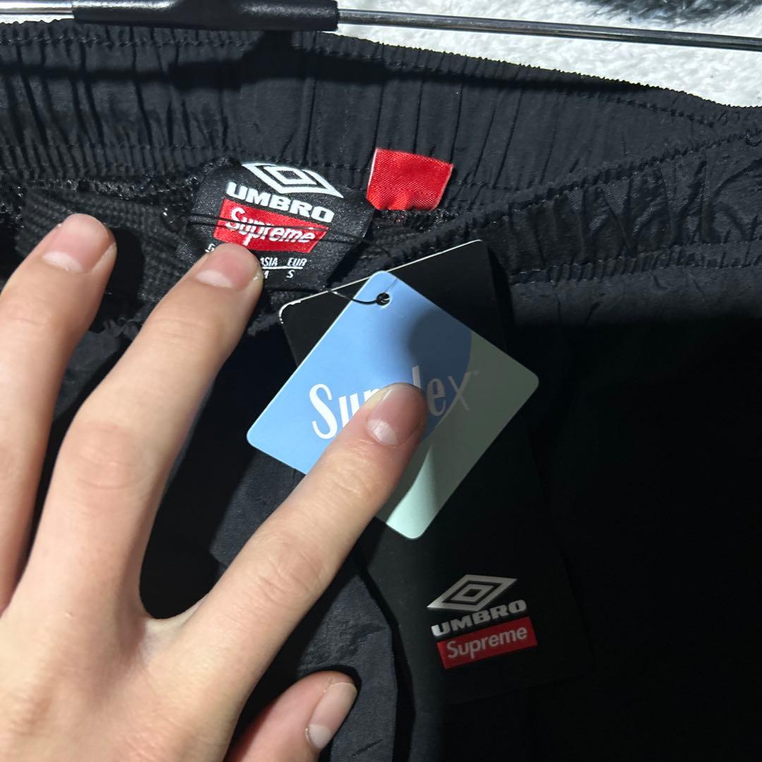 Umbro Supreme コラボパンツ