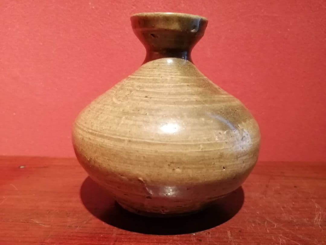 高麗青磁　油壺