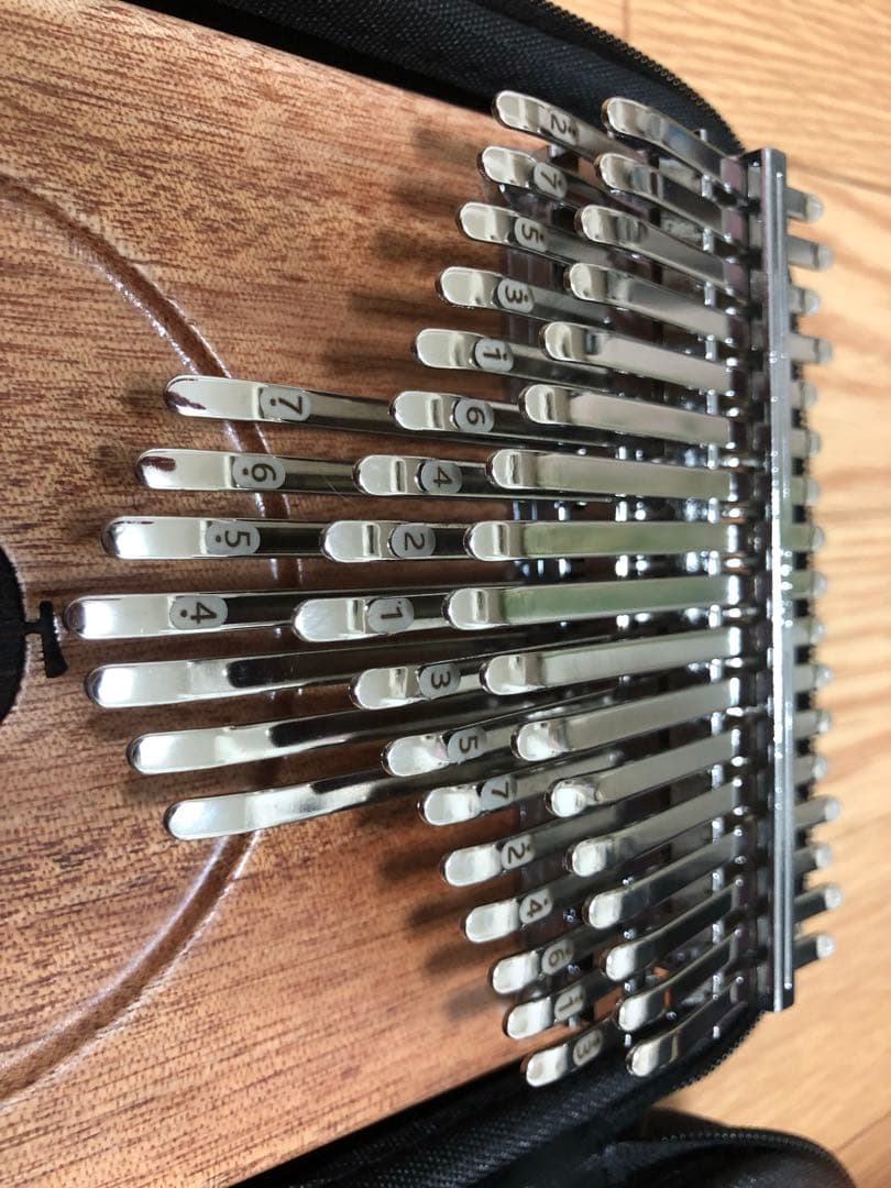 seeds カリンバ 41キークロマティック　ケース付き新品