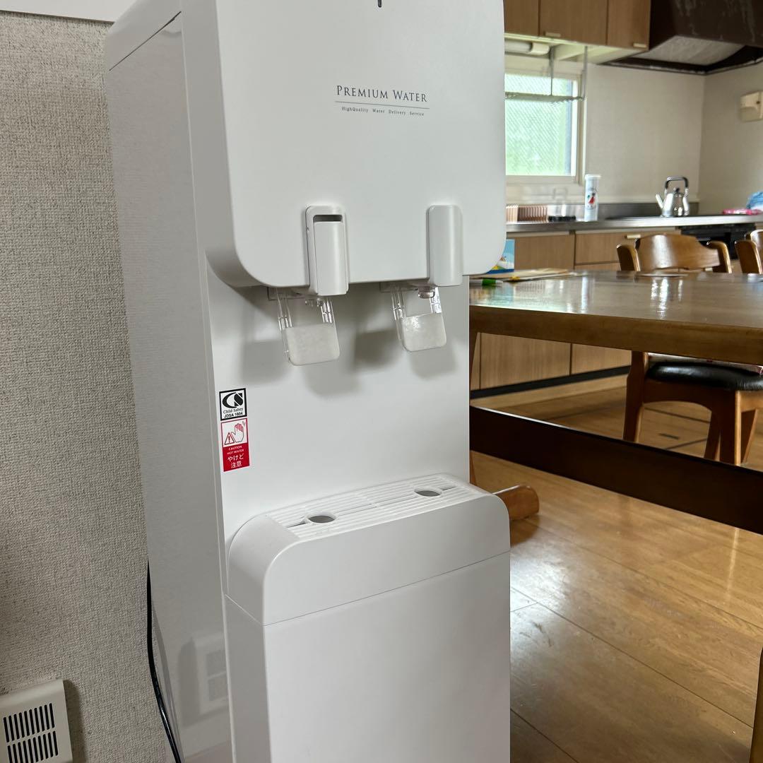 プレミアムウォーターサーバー　famfit 本体