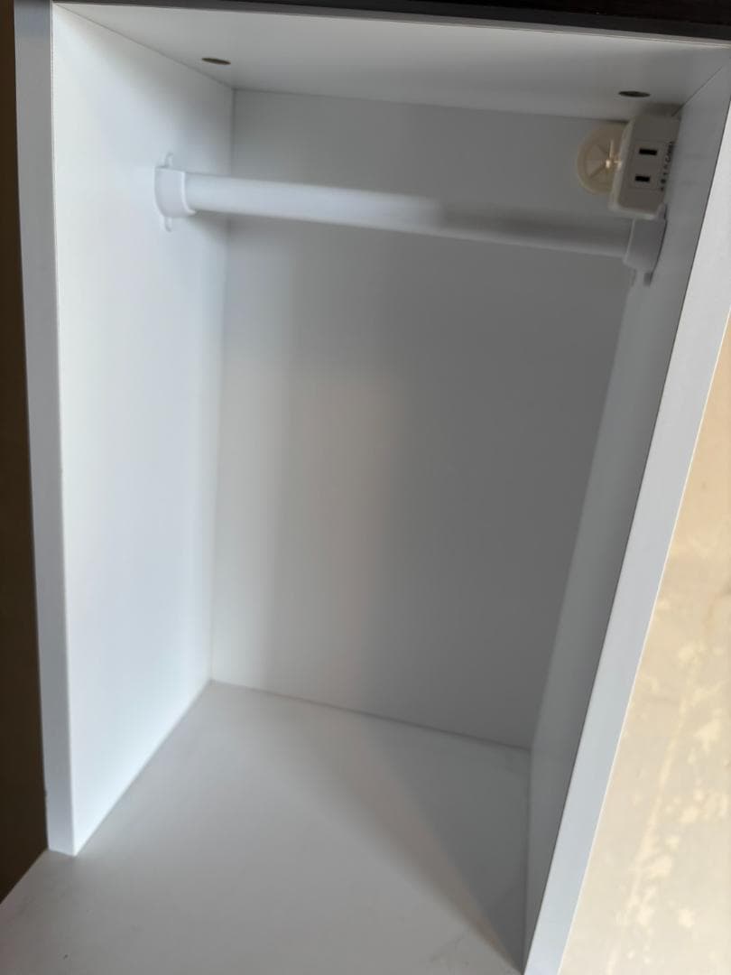 スリム収納ラック　すきま　電源　コンセント　高さ183cm　横幅30cm