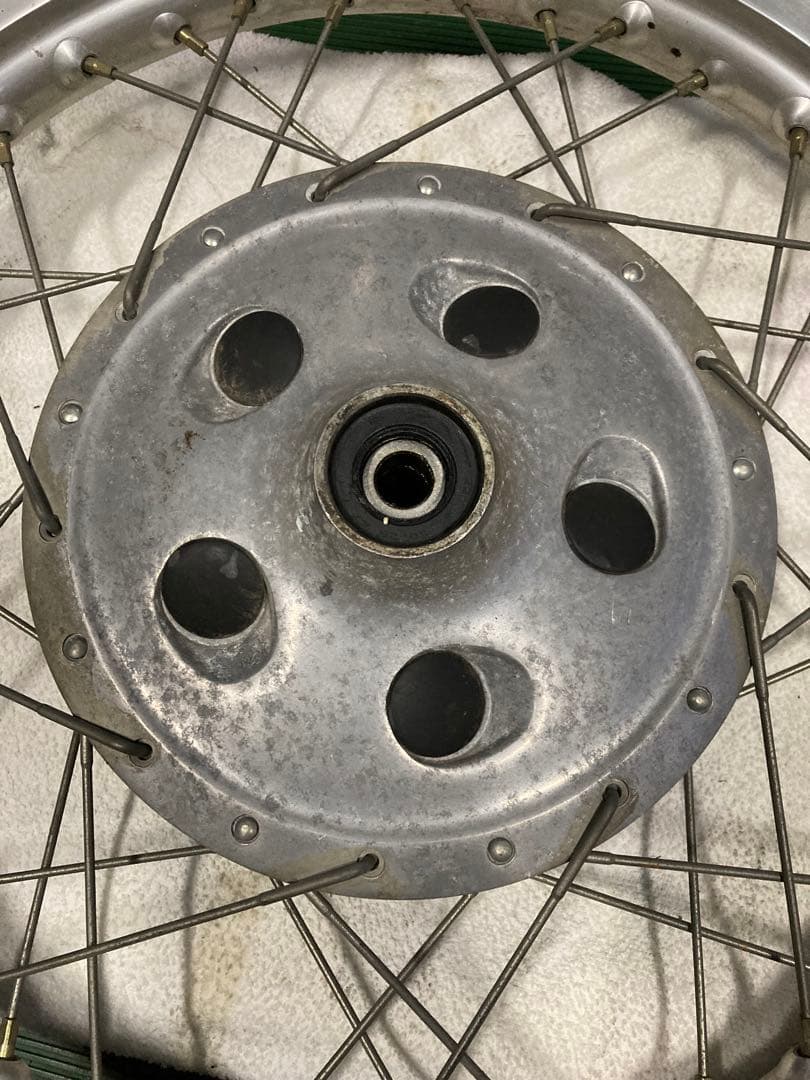 SR400 フロントホイール19インチTakasago EXCEL Rim