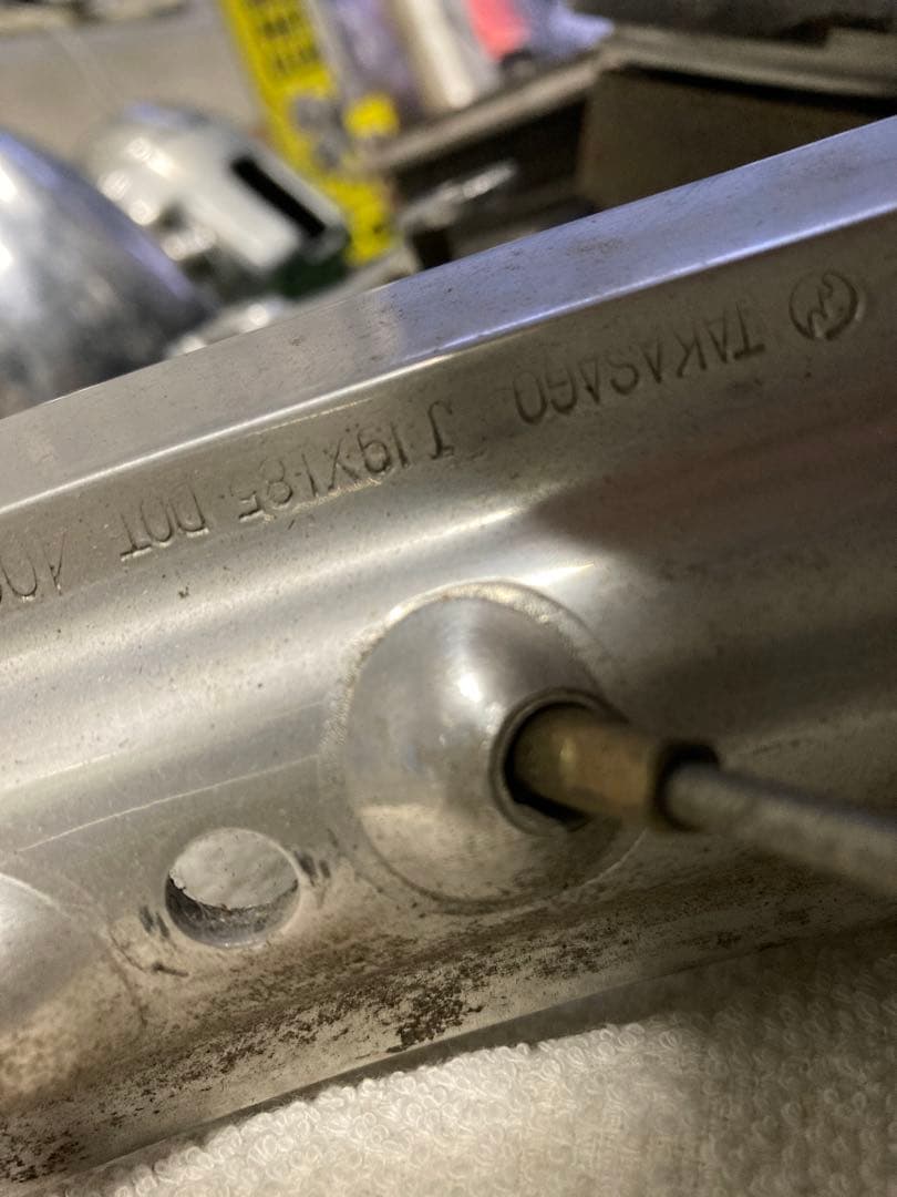 SR400 フロントホイール19インチTakasago EXCEL Rim