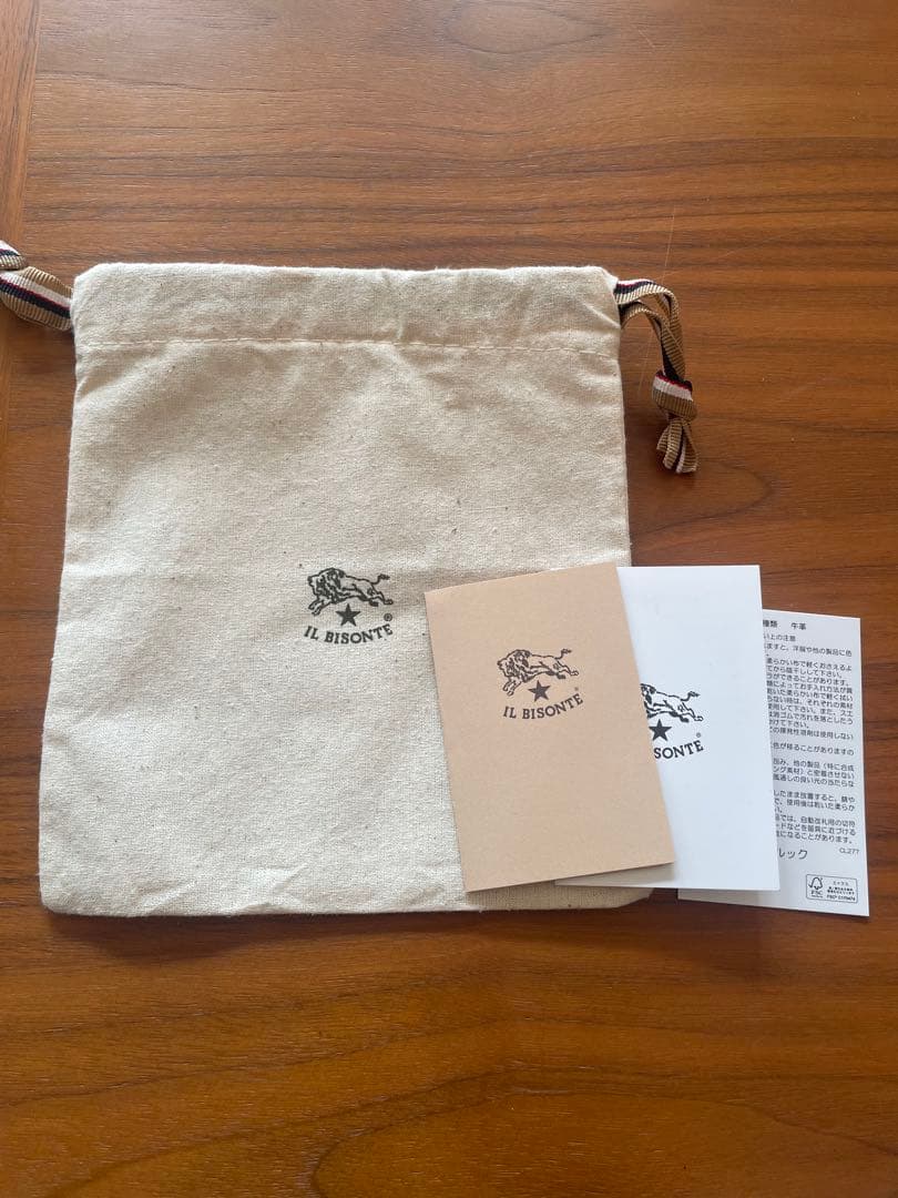 IL BISONTE 二つ折り財布（ミディアムウォレット）