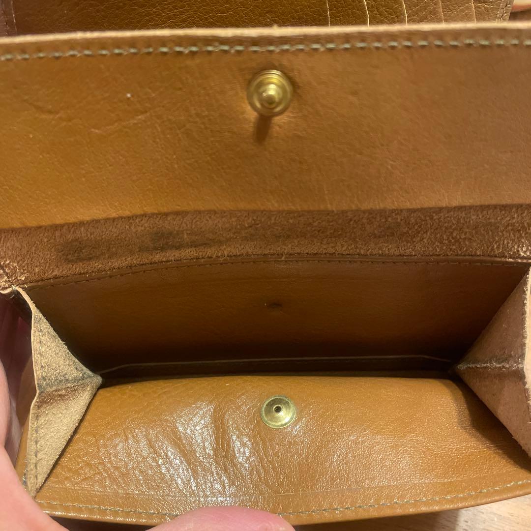 IL BISONTE 二つ折り財布（ミディアムウォレット）