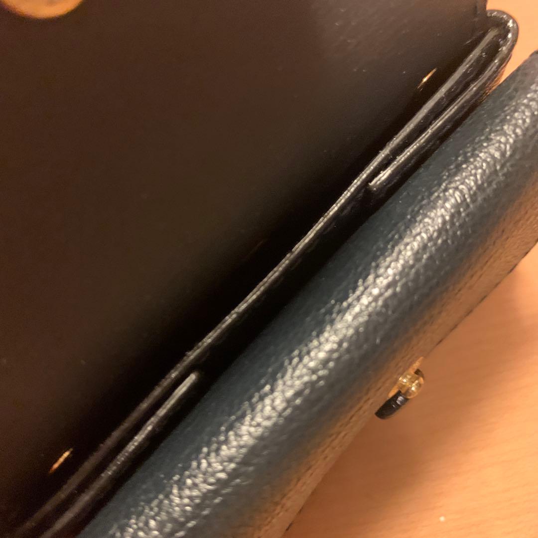 黒 レザー 二つ折り財布　ラルコバレーノ