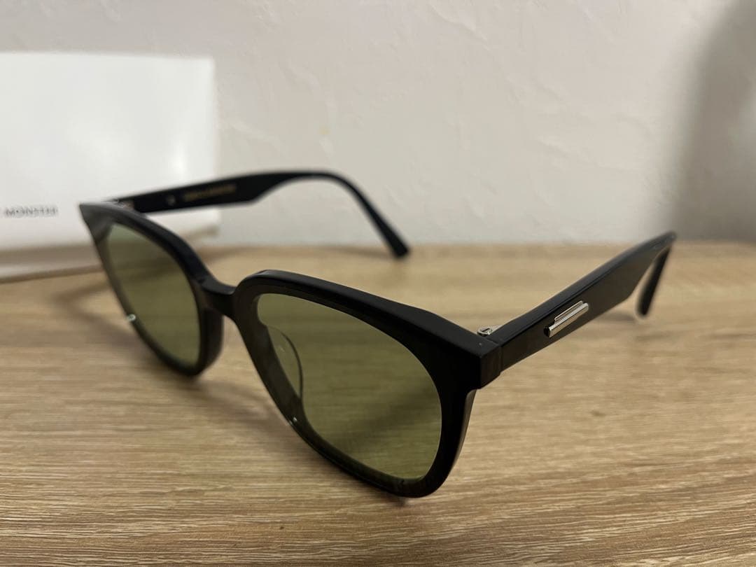 【みる介さん専用】GENTLE MONSTER LILIT グリーン(ケース付)