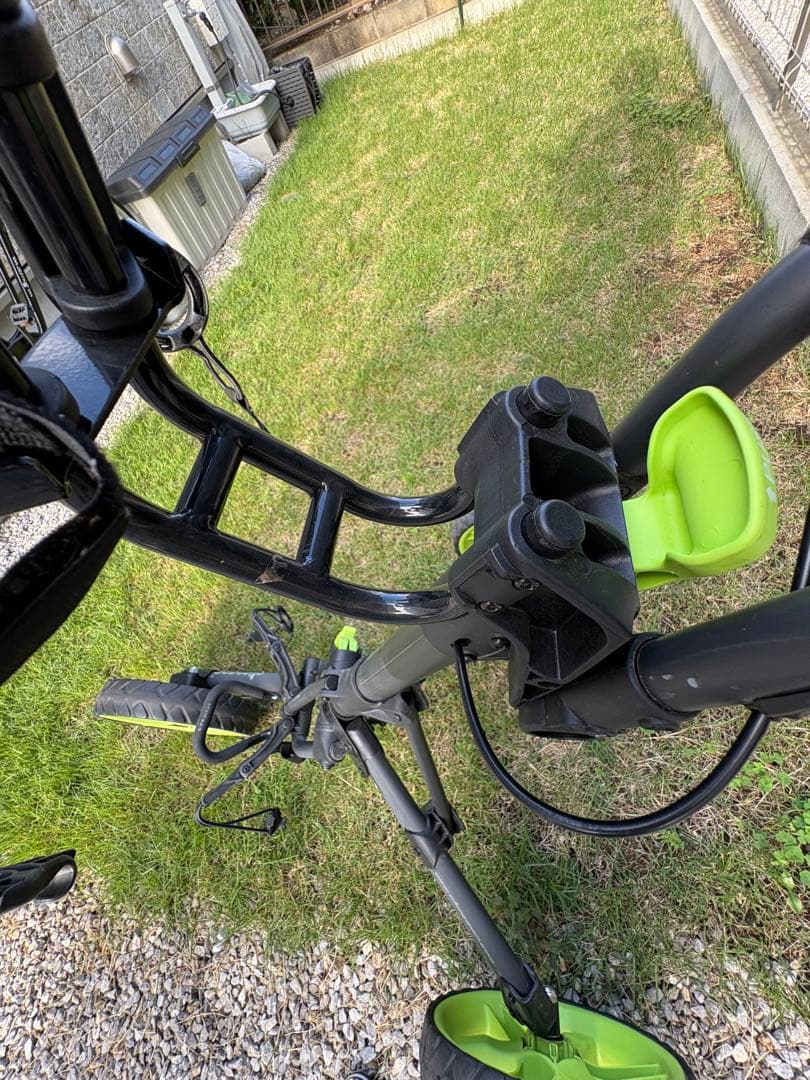 clicgear: ゴルフ手押しカート(折りたたみ式) 豪