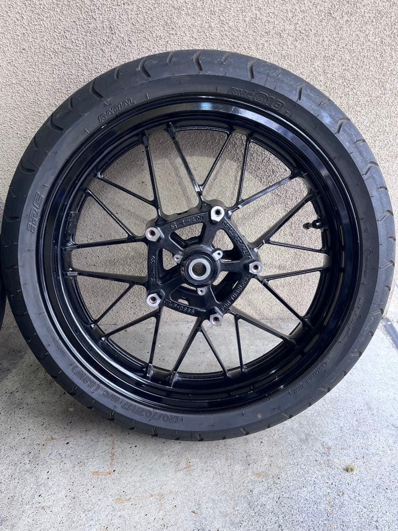 z900rs 純正 ホイール　バリ山タイヤ付き　kawasaki