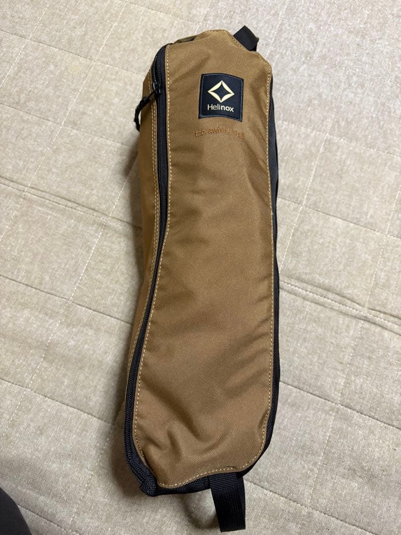 Helinox タクティカルスウィベルチェア コヨーテ　収納バッグ付き