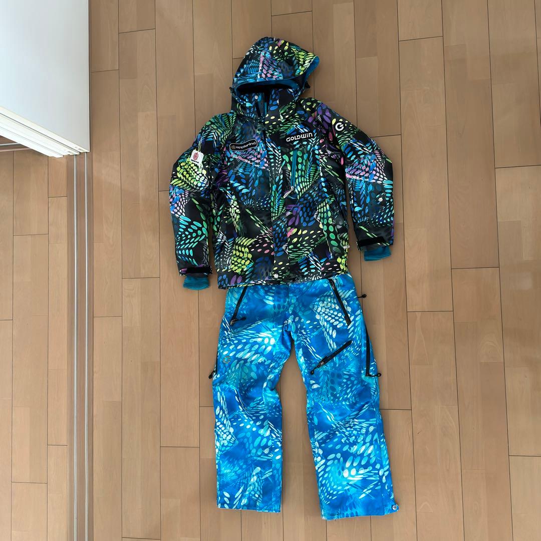 GOLDWIN　ゴールドウィン　スキーウェア　上下セット　男女兼用