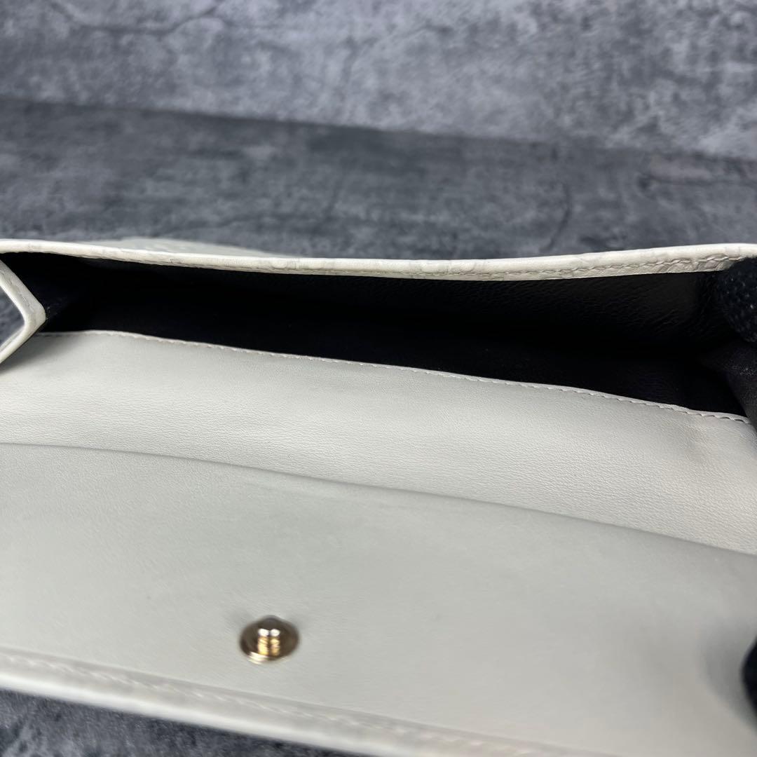 GUCCI ラブリーハート GG レザー 長財布 アイボリー W ホック