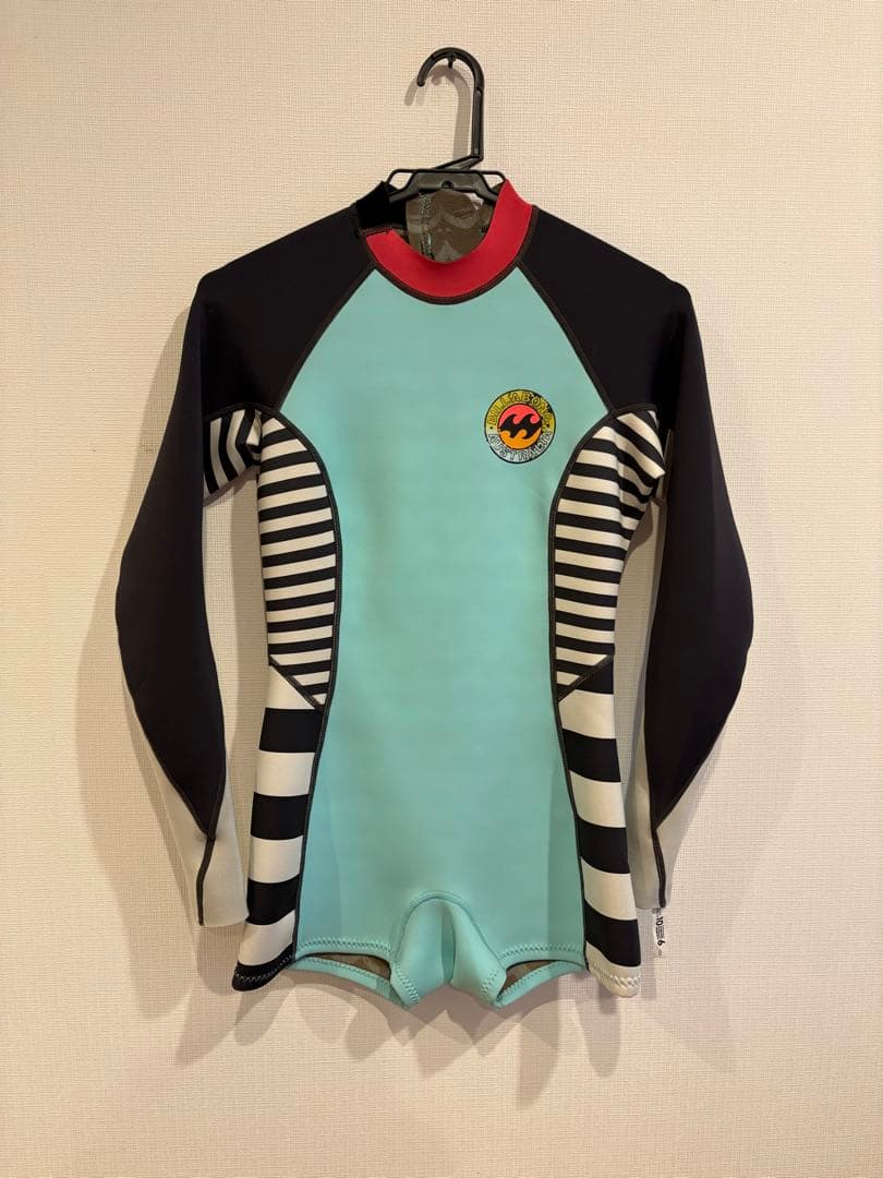 お値下げします！ビラボン　水色/黒 ストライプ 長袖ウェットスーツ