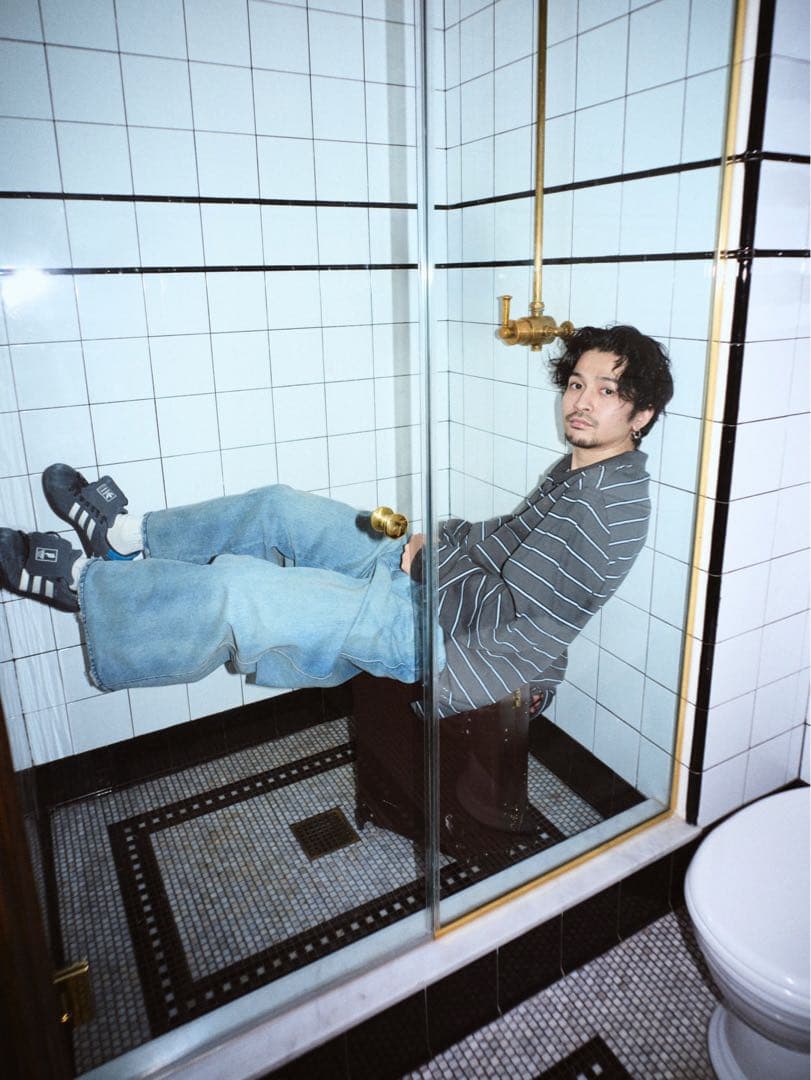 常田大希着用　paloma wool gray city polo