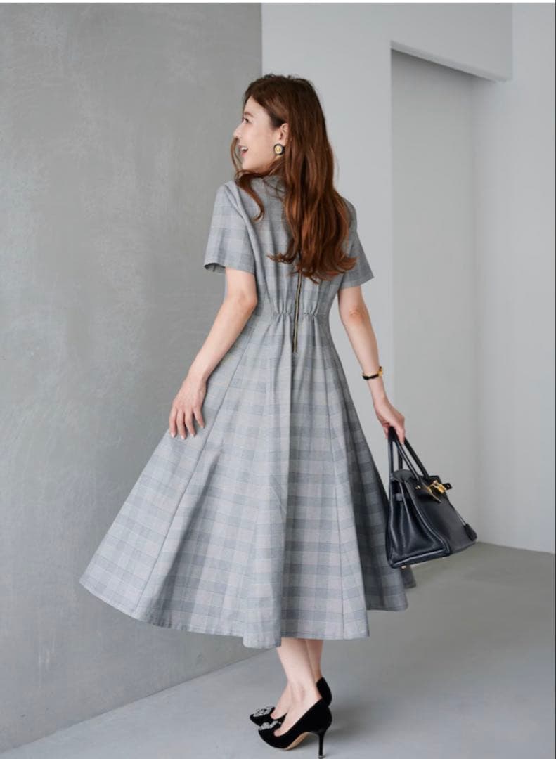 OBLI グレンチェックカットアウトドレス サイズ1