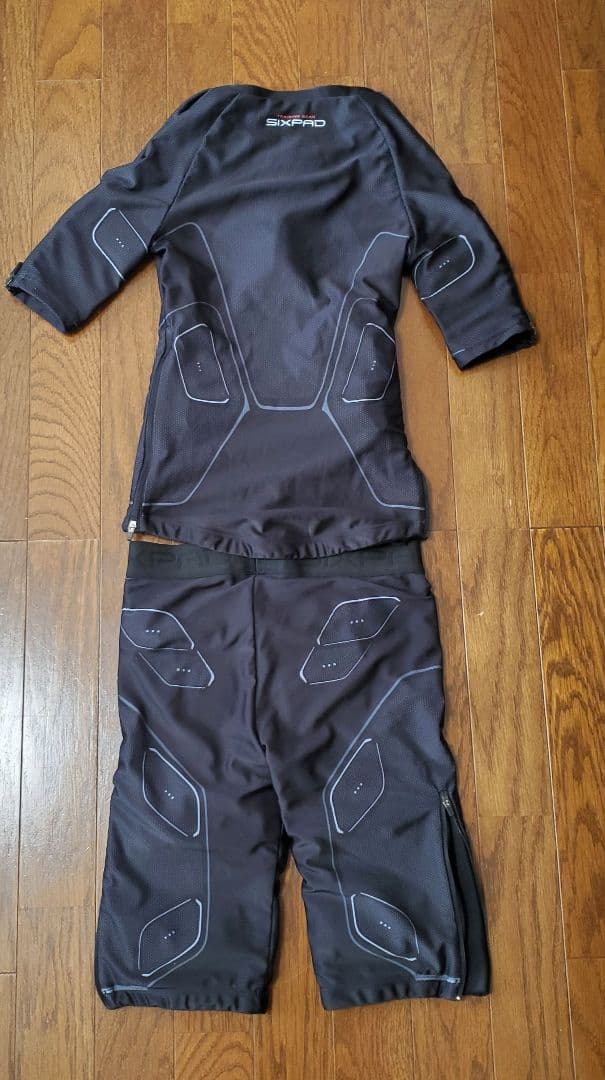 SIXPAD パワースーツ上下セット トップS／ボトムM Women's